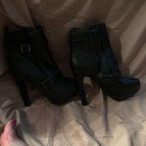 High heel boots